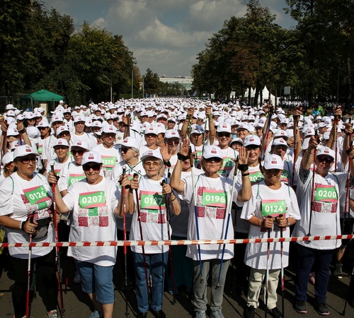 Компания Danone Россия научит пенсионеров Москвы питаться с пользой для здоровья