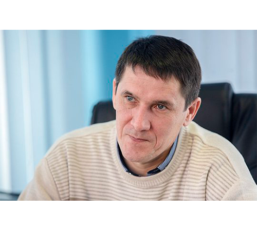Владимир Шатунов, директор казанского молочного комбината "Эдельвейс": «Меня тоже коробит цена в сто рублей за пачку творога, но...»